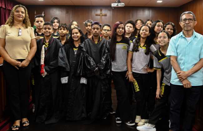 Emeron e Centro de Memória recebem primeira visita pelo programa Escola no Judiciário de 2026