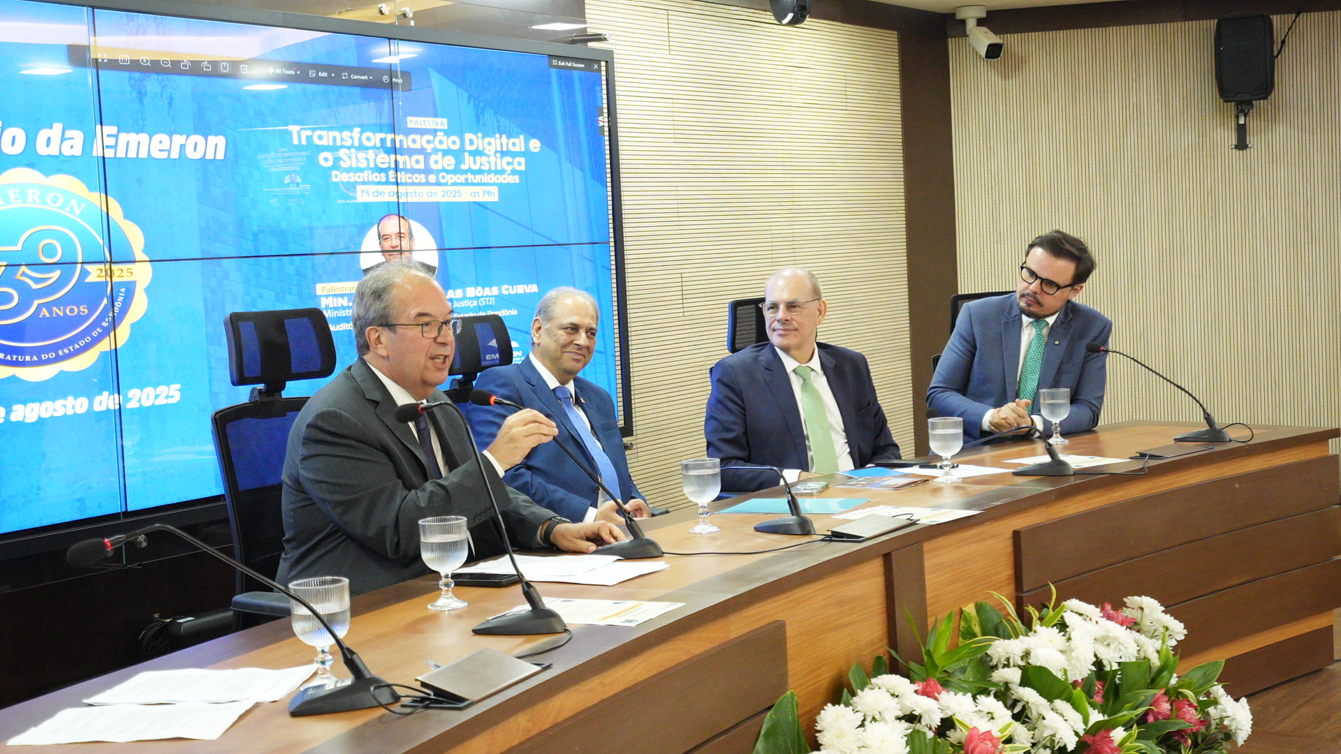 Ministro do STJ Ricardo Villas Bôas Cueva encerra 2º dia da programação dos 39 anos da Emeron com palestra sobre transformação digital no Judiciário