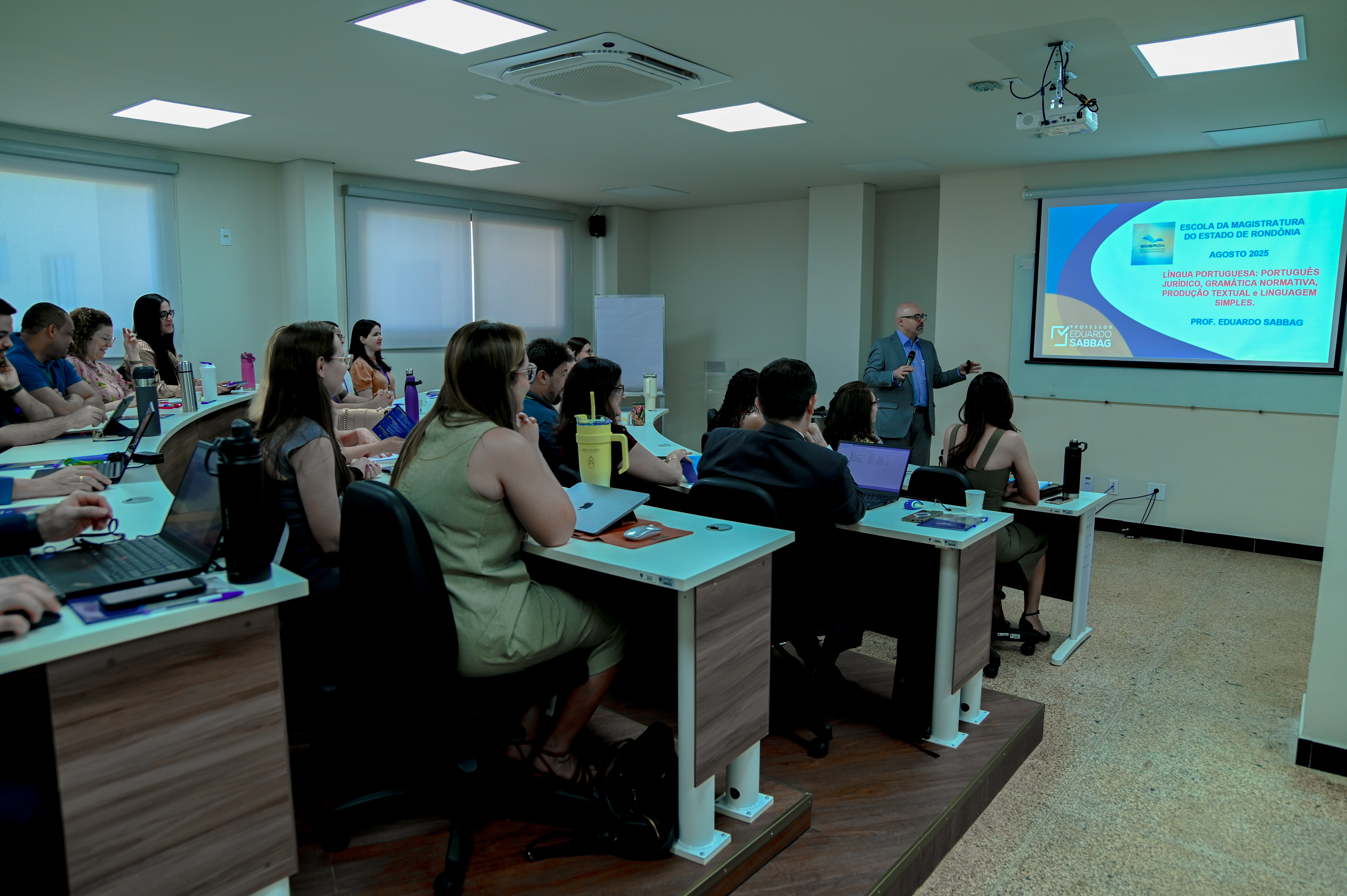 Curso de atualização em português jurídico em Cacoal encerra programação do aniversário de 39 anos da Emeron