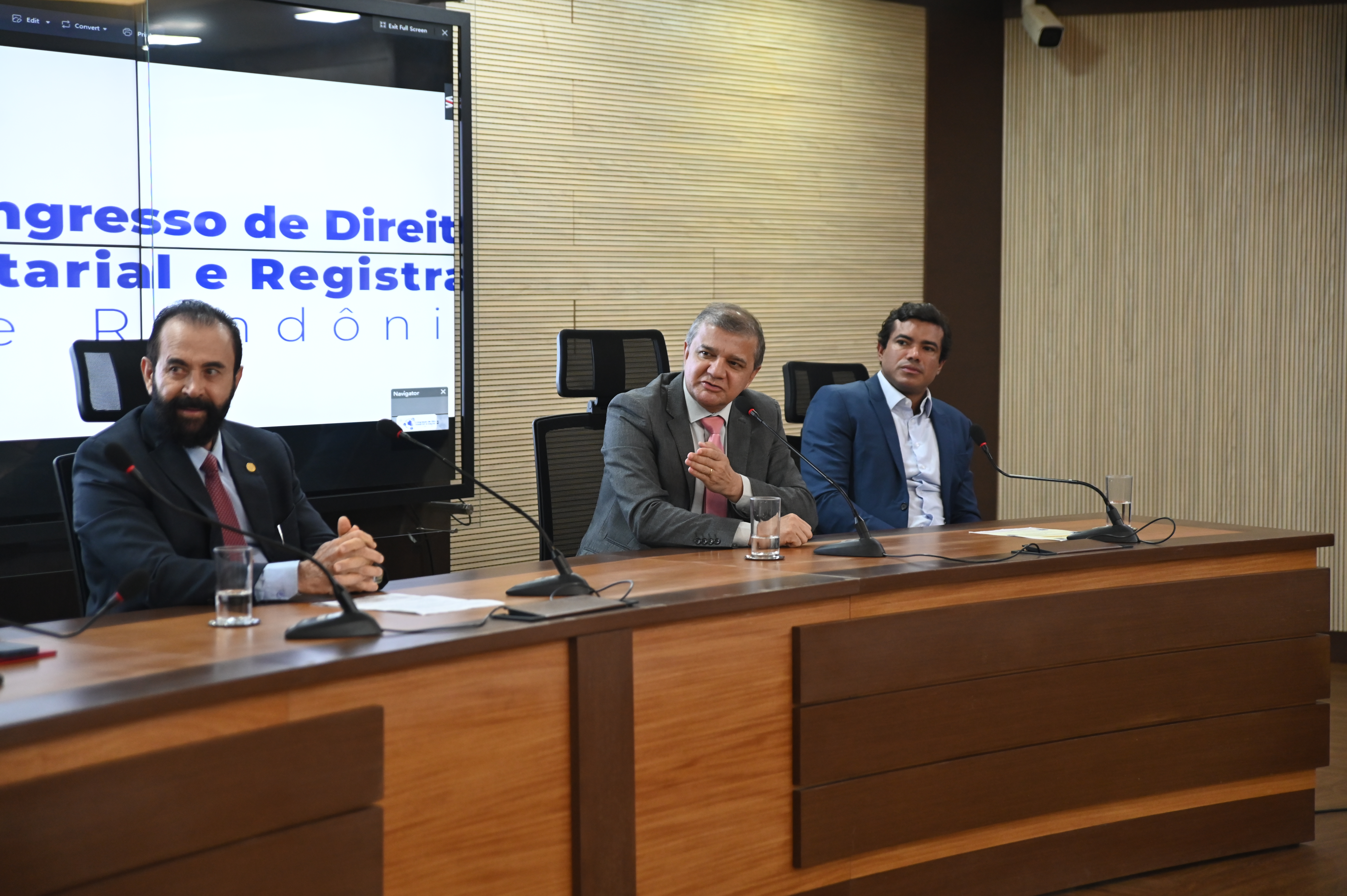 Congresso de Direito Notarial e Registral abre o primeiro dia com mesa e palestras